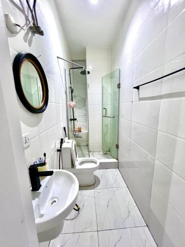 Vannituba majutusasutuses An open-plan condo