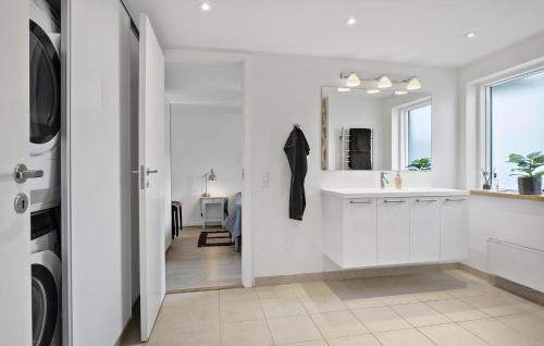 Φωτογραφία από το άλμπουμ του Stunning Home In Faaborg σε Fåborg