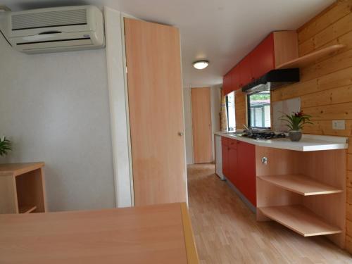 Φωτογραφία από το άλμπουμ του Mobile Home in Lido di Dante near Natural Park σε Lido di Dante