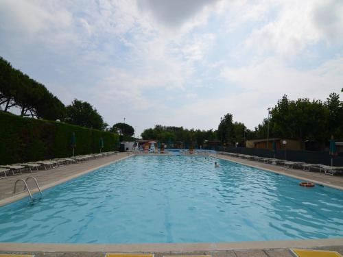 Φωτογραφία από το άλμπουμ του Mobile Home in Lido di Dante near Natural Park σε Lido di Dante