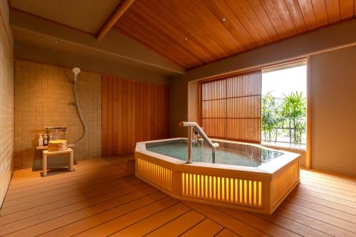 宝塚市にある宝塚温泉ホテル若水のギャラリーの写真