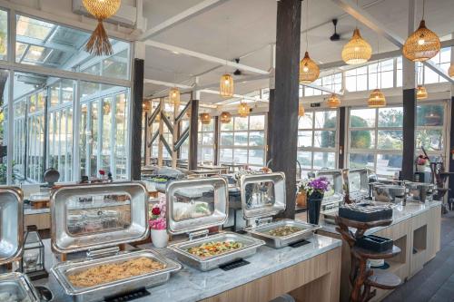 Jídlo v rezortu nebo okolí