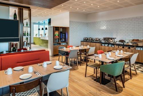Holiday Inn Express & Suites Reims - Rives de Vesle by IHG