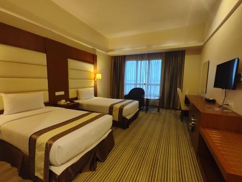TV a/nebo společenská místnost v ubytování Pearl View Hotel Prai, Penang