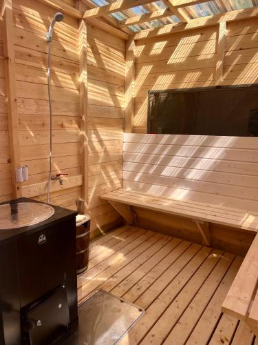 Φωτογραφία από το άλμπουμ του Alaska Tree Tents Linnansaari σε Savonlinna