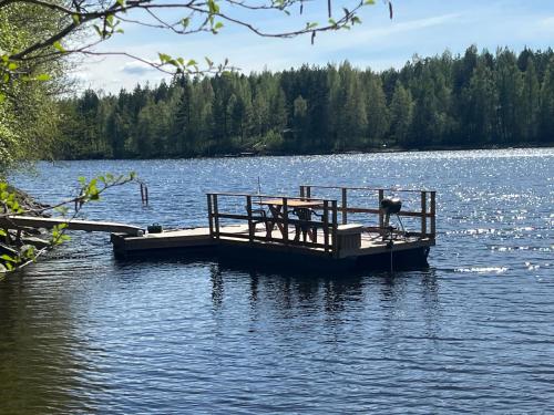 Φωτογραφία από το άλμπουμ του Alaska Tree Tents Linnansaari σε Savonlinna