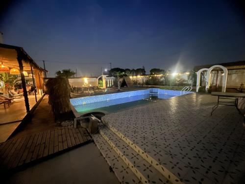 La alberca dentro o cerca de Left Bank La Vie Pool Resort