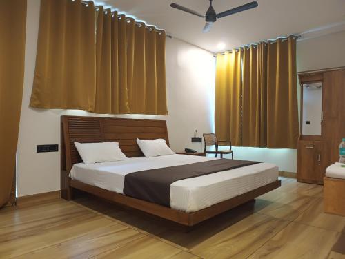 Cama o camas de una habitación en Falls Regency