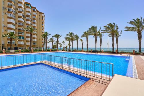 Apartamento primera linea playa Algarrobo Costa