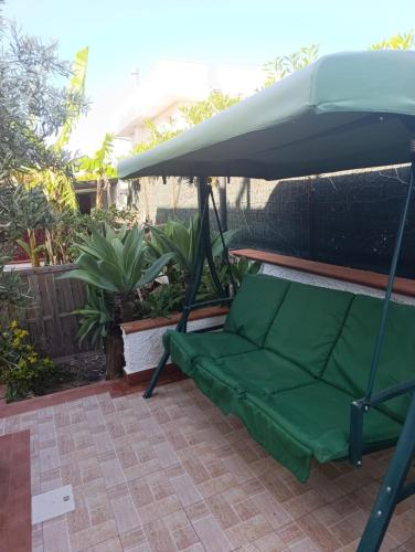 Κήπος έξω από το Villa Aurora