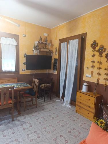 Μια τηλεόραση ή/και κέντρο ψυχαγωγίας στο Villa Aurora