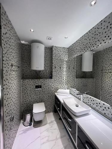 Ένα μπάνιο στο View studio 50 meters from the sea, Porta Batumi Tower