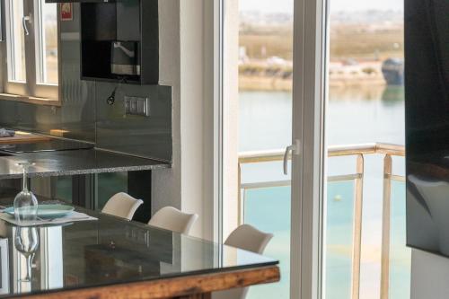 Blife Charlya private apartment at Faro beach