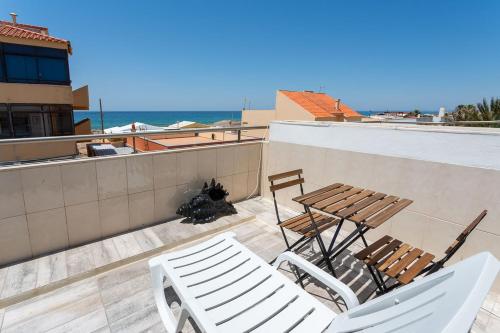Blife Charlya private apartment at Faro beach