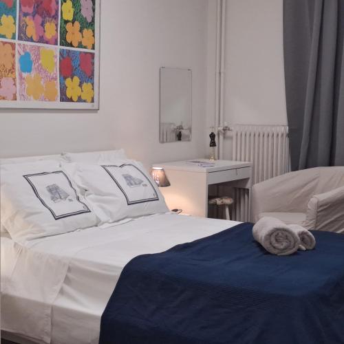 Skipper's Urban Endeavor One bed lux central quiet smart cozy apart Athens
