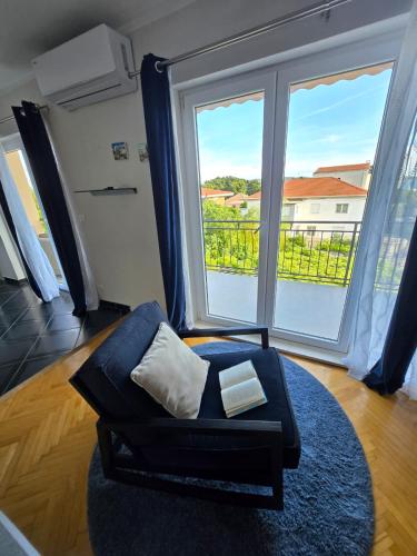 Apartment Frane