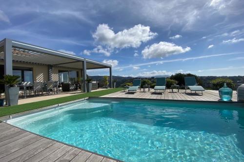 Superb modern villa - sea view pool