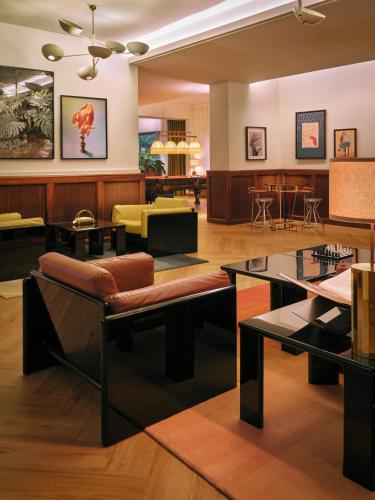 Un lugar para sentarse en Max Brown Hotel Missori, part of Sircle Collection