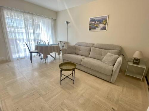 Cannes proche Croisette - Studio moderne balcon