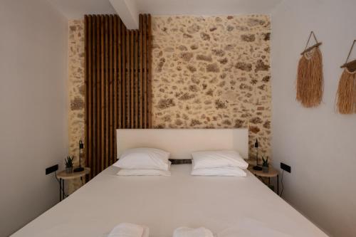 MV Living - Studio