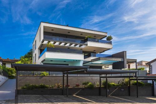 Aurelius Luxury Apartment