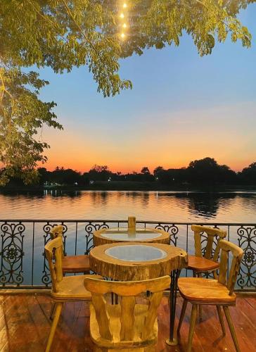 Permandangan sungai dekat dengan resort