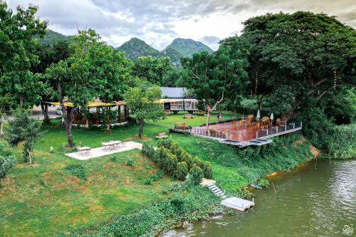 Landskap semula jadi dekat dengan resort