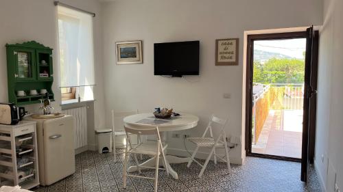 Kuchyň nebo kuchyňský kout v ubytování La casa di Nonna Rosa