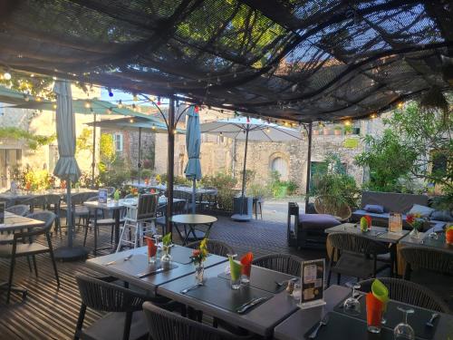Gambar di galeri bagi Auberge de l Helvie chez Coco & Ricou di Valvignères