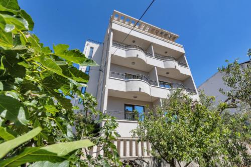 Το κτήριο όπου στεγάζεται  το διαμέρισμα