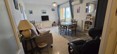 LE Bellevue appartement au calme avec piscine Fréjus