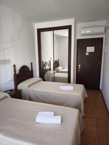 Gallery image of Hostal Jadraza in Zahara de los Atunes
