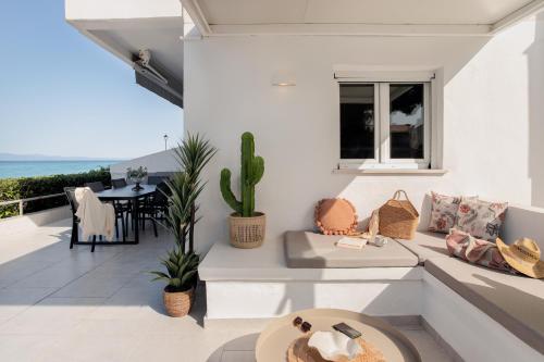 Long Island House, Beachfront Hanioti