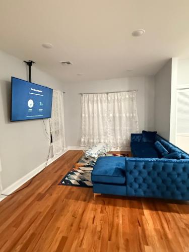 Μια τηλεόραση ή/και κέντρο ψυχαγωγίας στο E&G homes