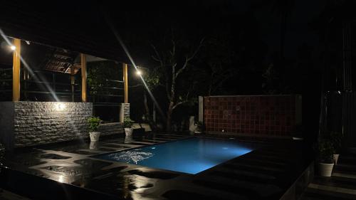 Agape Cove Pool Villaの敷地内または近くにあるプール