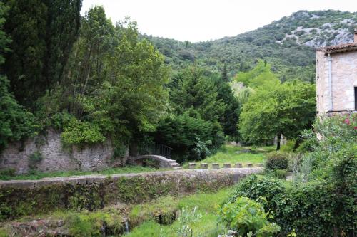 Φυσικό τοπίο κοντά σε αυτή η παραθεριστική κατοικία