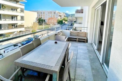 Apartment with balcony near Calanques