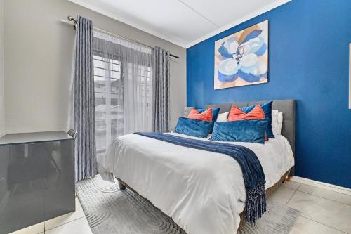 Ένα ή περισσότερα κρεβάτια σε δωμάτιο στο Luxury living at Canvas 82