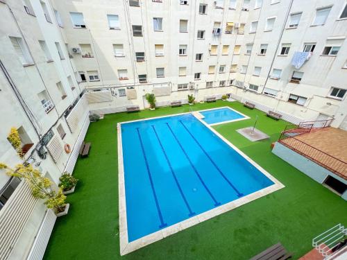 Beachfront gateway in Pineda de Mar