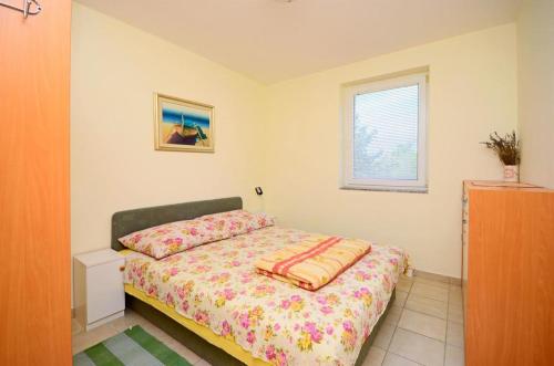 Ένα ή περισσότερα κρεβάτια σε δωμάτιο στο Apartment Darko 1