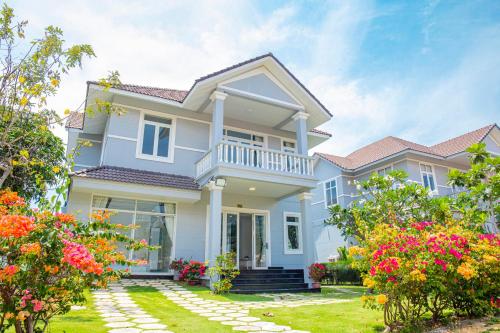 Taman di luar Căn Hộ Ocean Vista-Mũi Né-Phan Thiết