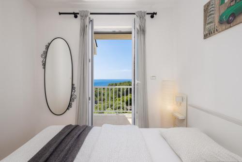 Sunlight Apartment Hvar