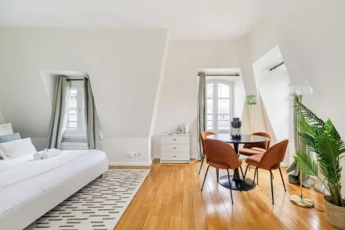 Luxury apartments - Avenue Montaigne photo 4
