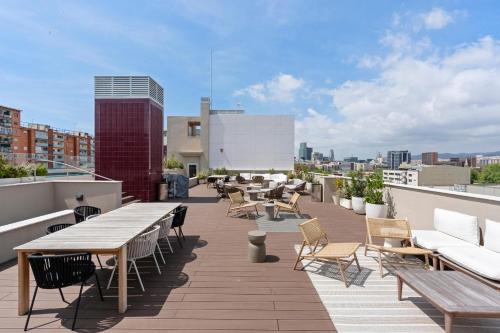 Monthly 32 Nights 1BR Pools Parking