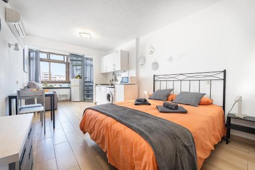 Twilight Dreams 2 - Studio with private rooftop pool center - Playa del Ingles