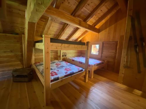 Postel nebo postele na pokoji v ubytování Chalet Alpage aux portes du Queyras