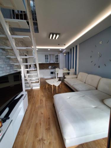 Gallery image of Stylish 2BR Duplex w Balcony in Tirane