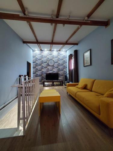 Gallery image of Stylish 2BR Duplex w Balcony in Tirane