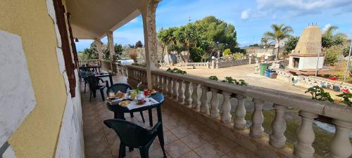 A balcony or terrace at Dimora San Gabriele