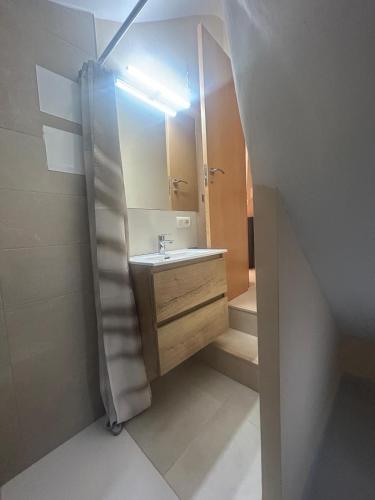 Precioso adosado complejo residencial con piscina